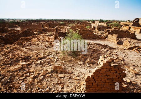 Ruines du village abandonné, Kuldhara Village, Jaisalmer, Rajasthan, India Banque D'Images