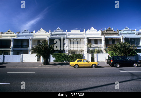 L'Australie, Victoria, Melbourne, St Kilda, maisons victoriennes le long défilé de Beaconsfield. Banque D'Images