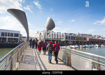 Pero's pont enjambant le port de Bristol à Bristol, Royaume-Uni. Banque D'Images