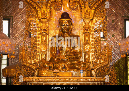 Nan Nan Oo Oo Bouddha dans Salle du Bouddha à la Pagode Botataung, Yangon (Rangoon), le Myanmar (Birmanie), Banque D'Images