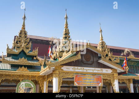 La Pagode Chaukhtatgyi, Yangon (Rangoon), le Myanmar (Birmanie), Banque D'Images