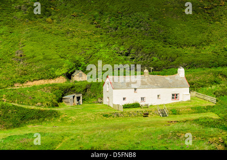 Blackpool Mill Cottage sur la côte nord du Devon, près du hameau de Stoke, Angleterre. Banque D'Images