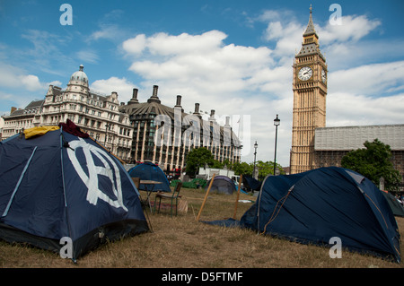 Camp des protestataires de la paix à l'extérieur de la Maison du Parlement, Westminster, London, United Kingdom Banque D'Images