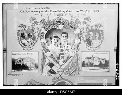 Ernst August et son épouse sont photographiés le jour de leur mariage, le 24 mai 1913. Le couple, de la royauté européenne, est habillé en tenue formelle, soulignant la nature élégante et traditionnelle des mariages royaux au début du XXe siècle. Banque D'Images