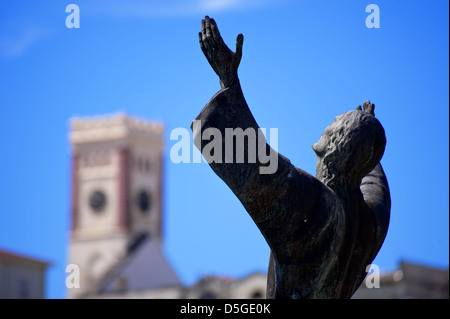 Statue commémorant la perte de la MV Bianca C à St Georges, Grenade Banque D'Images