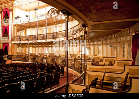 L'intérieur du théâtre Teatro Tomas Terry à Cienfuegos, Cuba, Caraïbes Banque D'Images