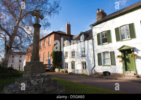 Maisons à St Marys terrain de l'Église, Ross-On-Wye, Herefordshire, Angleterre, RU Banque D'Images