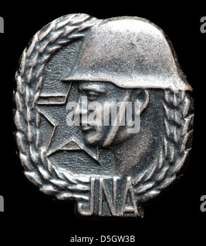L'armée (Jugoslavian Jugoslavenska Narodna Armija) pin's badge, Yougoslavie Banque D'Images