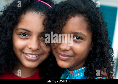 Portrait de jeunes sœurs, mahebourg, Mauritius Banque D'Images