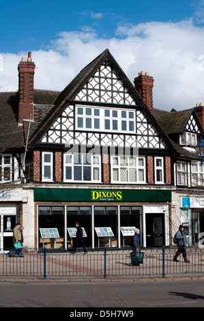 Le centre-ville de Solihull, à la jonction du chemin Station et Poplar Road, West Midlands, England, UK Banque D'Images