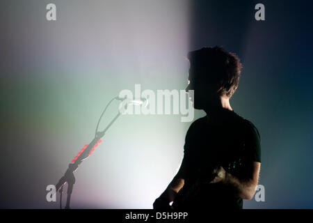 Kelly Jones, le chanteur du groupe Stereophonics, effectue lors d'un concert dans le Hall de la musique live à Cologne, Allemagne, 02 février 2010. Le groupe de rock gallois ont commencé leur voyage en Europe. Photo : Rolf Vennenbernd Banque D'Images