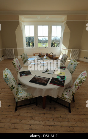 Vue de l'intérieur. Les nouvelles chambres à Dyffryn House, dans la vallée de Glamorgan Banque D'Images