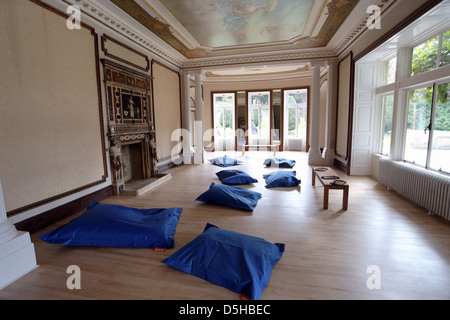 Vue de l'intérieur. Les nouvelles chambres à Dyffryn House, dans la vallée de Glamorgan Banque D'Images