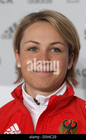 La biathlète Allemande Magdalena Neuner sourit lors d'une conférence de presse le 9 février 2010 à Whistler, Canada. Début des Jeux Olympiques 2010 à Vancouver le 12 février 2010. Banque D'Images