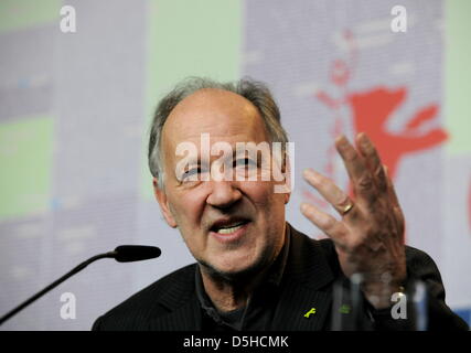 Le président du jury et le réalisateur allemand Werner Herzog parle au cours d'une conférence de presse pour le début de la 60e Berlinale International film festival Jeudi, 11 février 2010, au cours de la 60e Berlinale festival international du film de Berlin. Photo : Tim Brakemeier  + + +(c) afp - Bildfunk + + + Banque D'Images