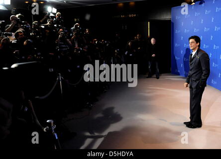 L'acteur indien Shah Rukh Khan assiste à la photocall pour le film 'My name is Khan' lancé en compétition lors de la 60e Berlinale Festival International du Film de Berlin, Allemagne, vendredi, 12 février 2010. Photo : afp/lbn Stache Soeren Banque D'Images