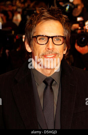 L'acteur Ben Stiller nous arrive pour la première du film 'Greenberg' lancé en compétition lors de la 60e Berlinale Festival International du Film de Berlin, Allemagne, 14 février 2010. Le festival se déroule jusqu'au 21 février 2010. Photo : Hubert Boesl Banque D'Images