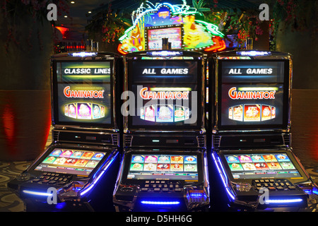 Casino olympique, machines de jeu à Riga, en Lettonie, en Europe Banque D'Images