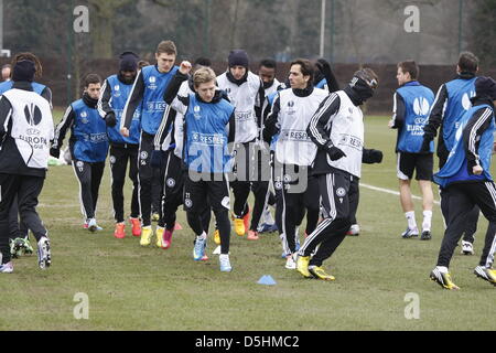 Surrey, UK. 3e avril 2013. Les joueurs de football de Chelsea à Cobham train avant leur EUROPA CUP match contre RUBIN KAZAN Banque D'Images