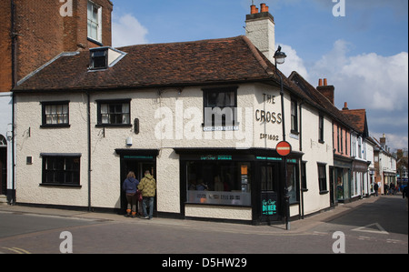 Auberge de la Croix historique datant de 1652, Woodbridge, Suffolk, Angleterre Banque D'Images