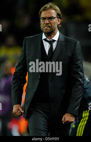 L'entraîneur-chef Dortmunds Juergen Klopp réagit au cours de l'UEFA Champions League GROUPE D match de football Ajax Amsterdam vs Borussia Dortmund BVB au stade de Dortmund, Allemagne, 18 septembre 2012. Photo : Marius Becker dpa/lnw Banque D'Images