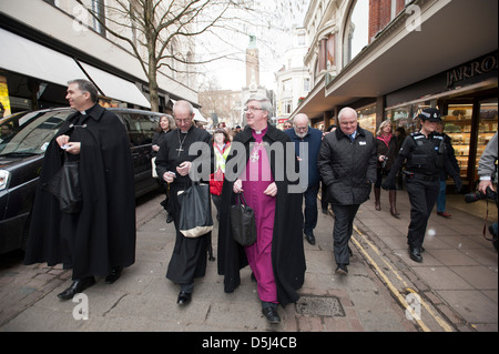 Portail Justin Welby (né le 6 janvier 1956) est le 105e archevêque de Canterbury et l'évêque senior dans l'Église d'Angleterre Banque D'Images