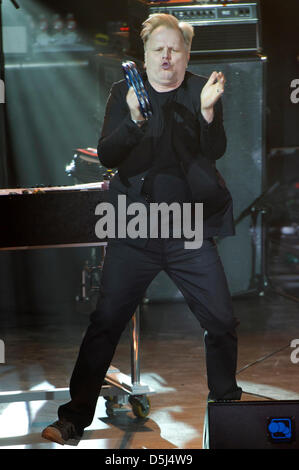 Singer Herbert Groenemeyer donne un concert au C-Halle à Berlin, Allemagne, 14 novembre 2012. Groenemeyer effectuée à Berlin dans le cadre de son "retour à la mi-temps - 30 ans d''. Photo : Marc N.r.i.t. Banque D'Images