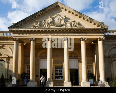 Dans l'ancienne pub Wetherspoons Corn Exchange building, Bury St Edmunds, Suffolk, Angleterre Banque D'Images