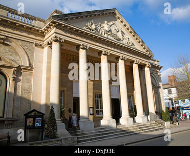 Dans l'ancienne pub Wetherspoons Corn Exchange building, Bury St Edmunds, Suffolk, Angleterre Banque D'Images