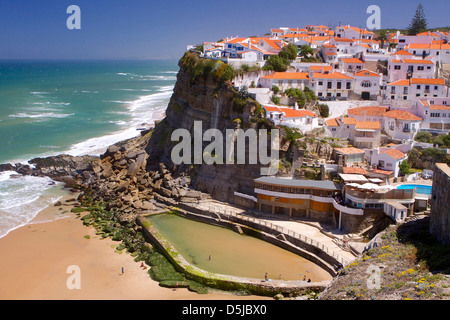 Praia das Maçãs Colares Portugal travel destination Banque D'Images