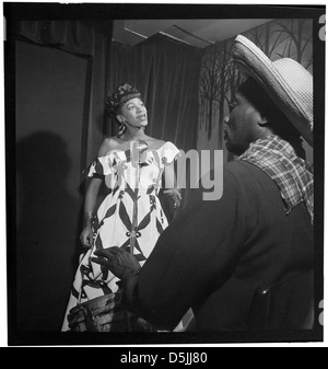 [Portrait de Josephine Premice, Village Vanguard, New York, N.Y., ca. Juillet 1947] (LOC) Banque D'Images