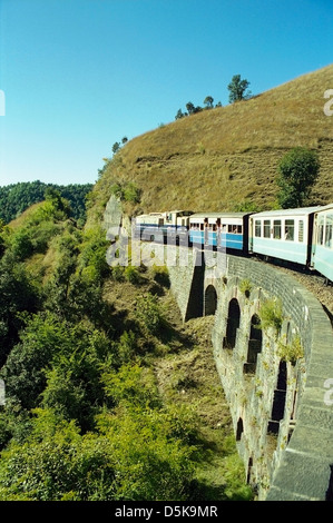 Kalka-Shimla le train, l'Himachal Pradesh, Inde du Nord Banque D'Images