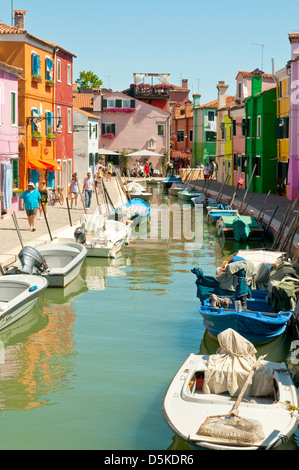 Maisons colorées de Burano, près de Venise, Italie Banque D'Images