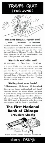 Publicité 1950 La First National Bank of Chicago des chèques de voyages annonce dans le magazine américain vers 1954 Banque D'Images