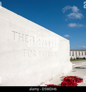 Pierre du Souvenir, le cimetière britannique de Tyne Cot, Passchendaele, Zonnebeke, West-Vlaanderen, Belgique Banque D'Images