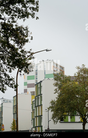 La restructuration de la composition urbaine sur les quartiers de la Clichy-sous-Bois et Montfermeil Clichy sur la banlieue parisienne. Banque D'Images