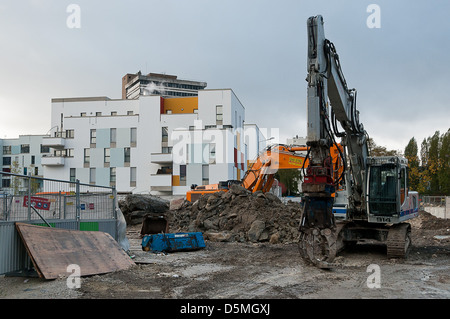 La restructuration de la composition urbaine sur les quartiers de la Clichy-sous-Bois et Montfermeil Clichy sur la banlieue parisienne. Banque D'Images