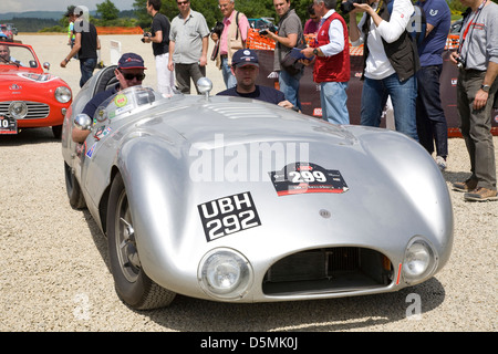 L'Europe, Italie, Toscane, Monteriggioni, 1000 miles, voitures anciennes, Cooper Banque D'Images