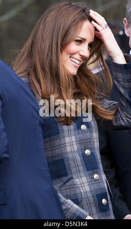 Glasgow, Ecosse, 04 avril 2013. Le duc et la duchesse de Cambridge visiter le Donald Dewar Lieu de loisirs à Drumchapel pour lancer un nouveau projet écossais pour leur fondation, Glasgow 04-04-2013 Photo : PRE-Albert Nieboer / Pays-Bas OUT Banque D'Images