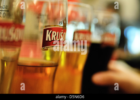 Dégustation de bières, Krusovice Brewery, République tchèque - Mars 2011 Banque D'Images