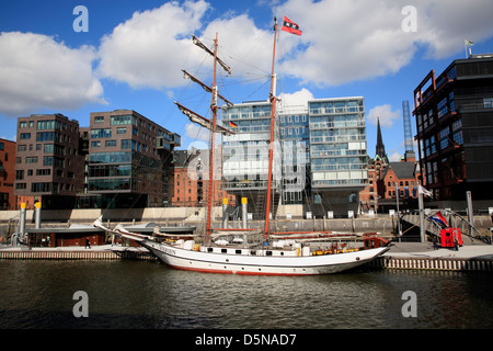 Hafencity, sailship historique au Sandtorkai, Hambourg, Allemagne Banque D'Images