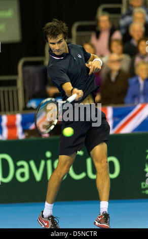 Coventry, Royaume-Uni. 5 avril 2013. La Russie Evgeny Donskoy jouant contre la société britannique James Ward au cours de l'Euro/Groupe I de la zone Afrique Coupe Davis entre la Grande Bretagne et de la Russie de la Ricoh Arena. Credit : Action Plus de Sports / Alamy Live News Banque D'Images