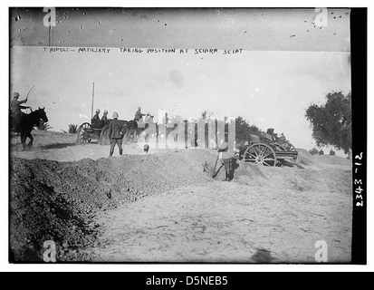 Tripoli - l'Artillerie de prendre position à Sciara Sciat (LOC) Banque D'Images