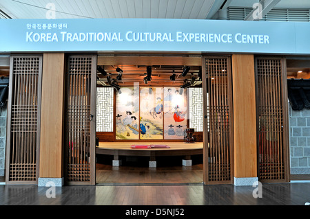 Centre d'expérience de la culture traditionnelle de la Corée l'aéroport international Incheon Corée du Sud Banque D'Images