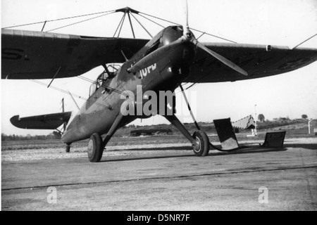 Le Douglas O-43, un avion de reconnaissance utilisé par les forces aériennes de l'armée américaine, a été déployé dans les années 1930 et 1940 Cet avion illustre les débuts de l'aviation militaire et le développement des opérations de reconnaissance. Banque D'Images