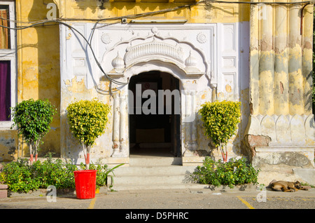 Ouvrir la porte de la chambre d'historique, à Amritsar, Punjab, India Banque D'Images