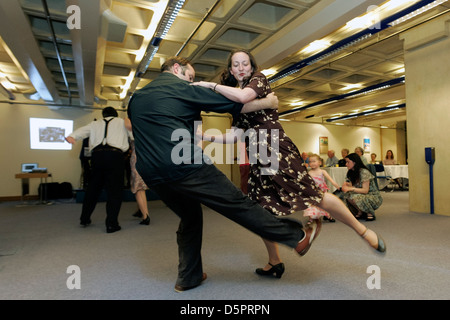 Jouissent d'une Danse du thé s'est tenue à la Bibliothèque nationale à Édimbourg Banque D'Images