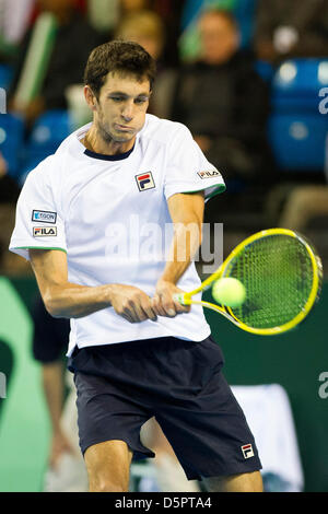 Coventry, Royaume-Uni. 7 avril, 2013. La société britannique James Ward qui joue contre la Russie Dmitry Tursunov au cours de l'Euro/Groupe I de la zone Afrique Coupe Davis entre la Grande Bretagne et de la Russie de la Ricoh Arena. Banque D'Images