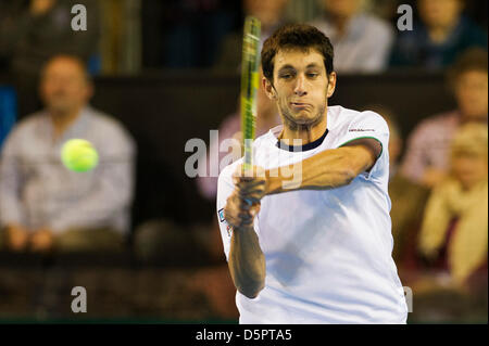 Coventry, Royaume-Uni. 7 avril, 2013. La société britannique James Ward qui joue contre la Russie Dmitry Tursunov au cours de l'Euro/Groupe I de la zone Afrique Coupe Davis entre la Grande Bretagne et de la Russie de la Ricoh Arena. Banque D'Images