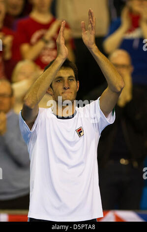 Coventry, Royaume-Uni. 7 avril, 2013. James Ward se réjouit de la go partisans pendant l'Euro/Groupe I de la zone Afrique Coupe Davis entre la Grande Bretagne et de la Russie de la Ricoh Arena. Banque D'Images